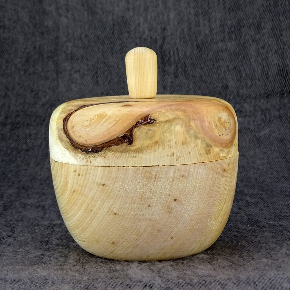 Zirbendose mit Deckel